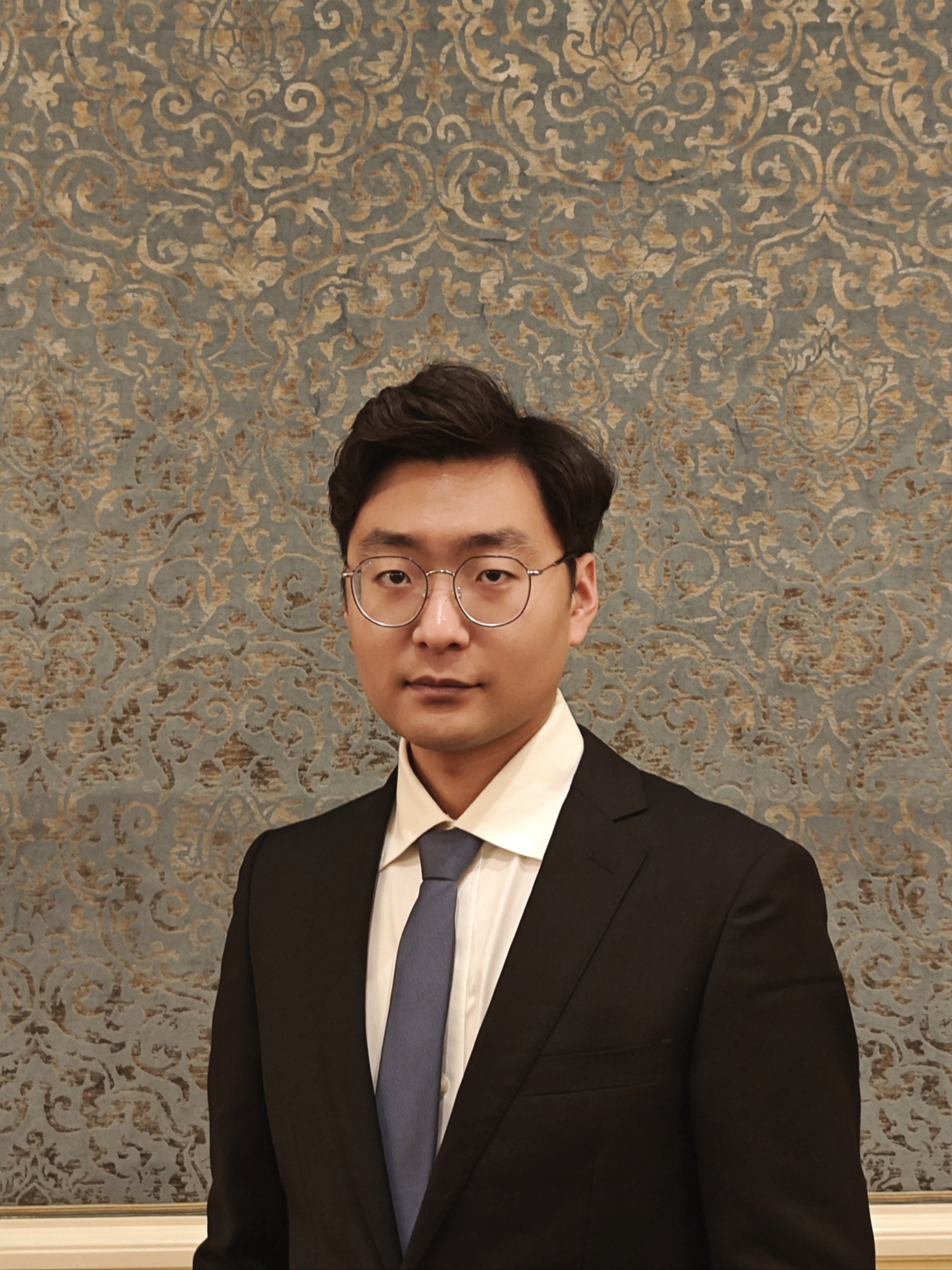 Yuwei Wang